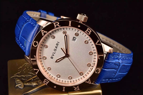 ブルガリ時計正面デザイン